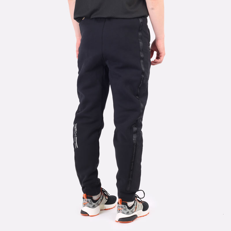 мужские черные брюки Jordan 23 Engineered Fleece Trousers DJ0180-010 - цена, описание, фото 4